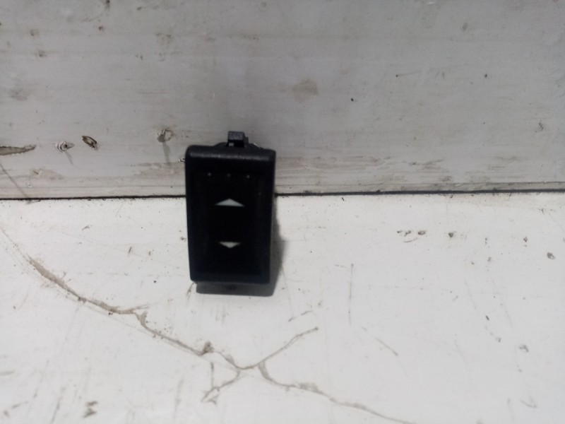 Recambio de interruptor para ford mondeo iii (b5y) 2.0 tdci referencia OEM IAM 03163201  