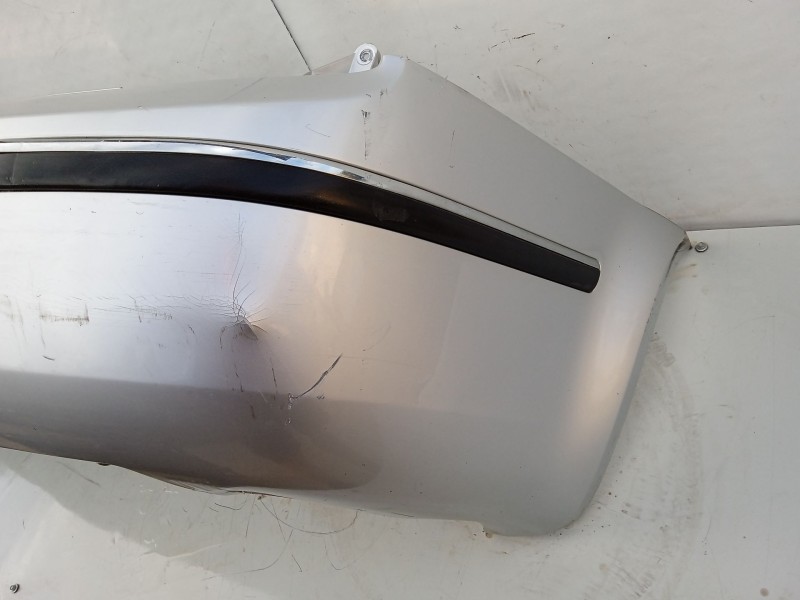 Recambio de paragolpes delantero para skoda superb i (3u4) 2.0 tdi referencia OEM IAM 3U0807217 3U0807217A 