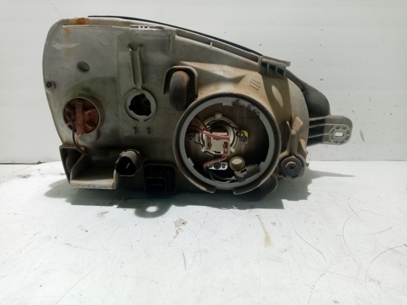 Recambio de faro izquierdo para hyundai santa fe (sm) referencia OEM IAM 9210126025  