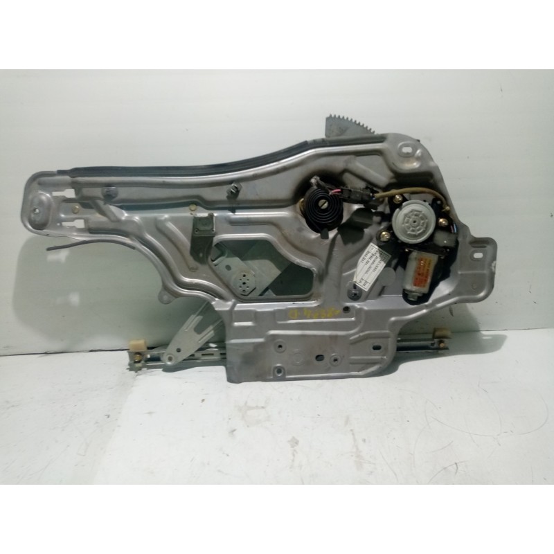 Recambio de elevalunas delantero derecho para hyundai santa fe (sm) referencia OEM IAM 8240626000  