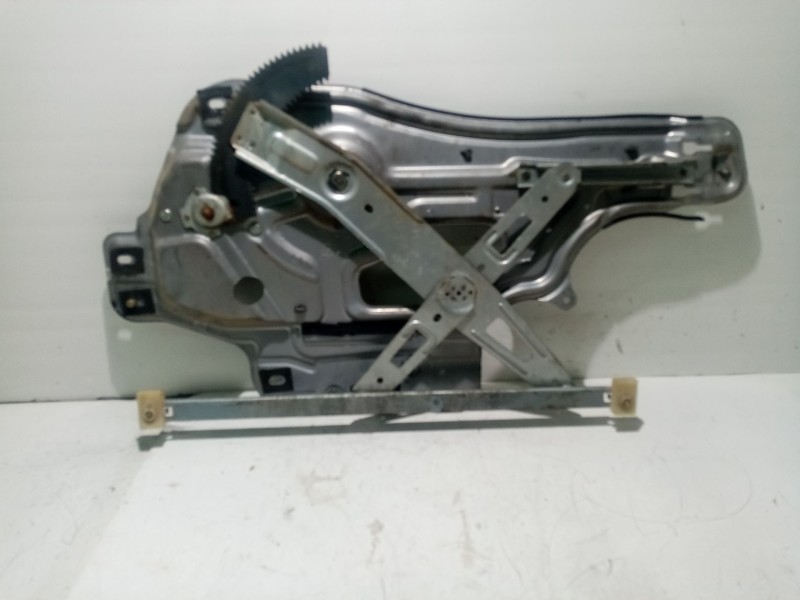 Recambio de elevalunas delantero derecho para hyundai santa fe (sm) referencia OEM IAM 8240626000  