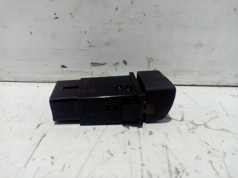 Recambio de warning para hyundai santa fe (sm) referencia OEM IAM 9379026500  