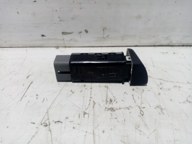 Recambio de interruptor para hyundai santa fe (sm) referencia OEM IAM 9371026500  