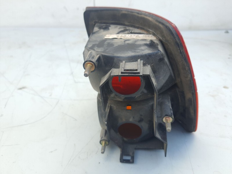Recambio de piloto trasero derecho para seat toledo toledo 1.8 cl referencia OEM IAM 961650MT4  