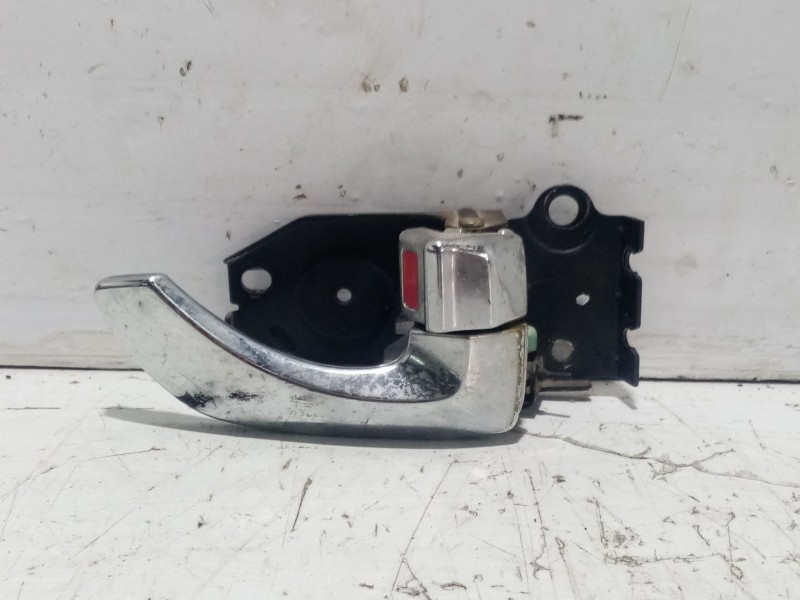 Recambio de maneta interior delantera derecha para hyundai santa fe (sm) referencia OEM IAM 8262026010  