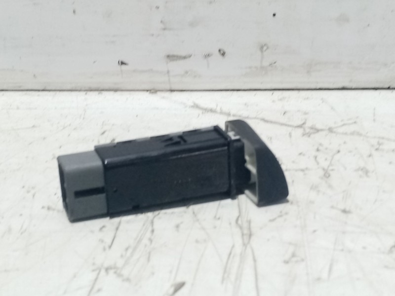 Recambio de interruptor para hyundai santa fe (sm) referencia OEM IAM 9374026500  