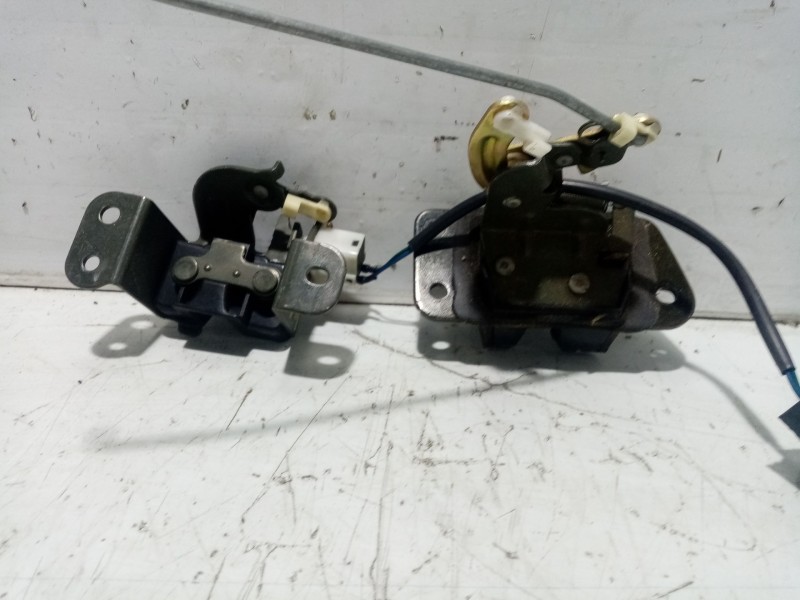 Recambio de cerradura maletero / porton para hyundai santa fe (sm) referencia OEM IAM 829173  