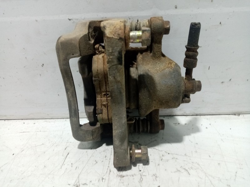 Recambio de pinza freno trasera derecha para hyundai santa fe (sm) referencia OEM IAM 5840026050  