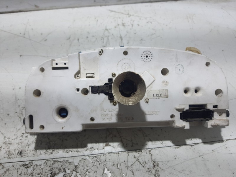 Recambio de cuadro instrumentos para seat toledo toledo 1.8 cl referencia OEM IAM 81117785V03  