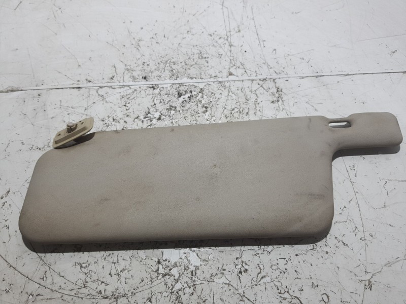 Recambio de parasol derecho para seat toledo toledo 1.8 cl referencia OEM IAM 1L0857552  