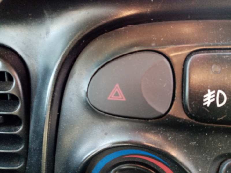 Recambio de warning para hyundai h 1 2.5 diesel referencia OEM IAM 937904A000  