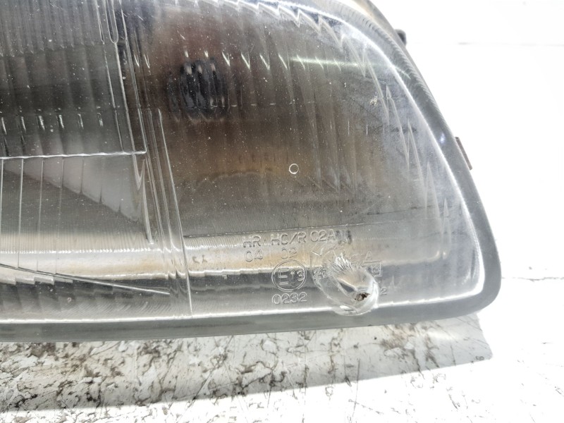 Recambio de faro derecho para hyundai h 1 2.5 diesel referencia OEM IAM 921044A510  