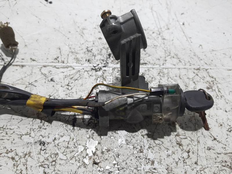 Recambio de conmutador de arranque para hyundai h 1 2.5 diesel referencia OEM IAM 819004AB35  