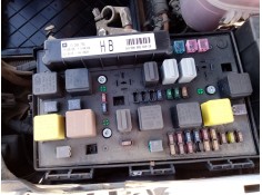 Recambio de caja reles / fusibles para opel astra h berlina referencia OEM IAM 13206754HB  5DK00866838 2