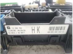 Recambio de caja reles / fusibles para opel astra h berlina referencia OEM IAM 13206762HK  5DK00866932 2