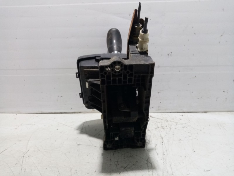 Recambio de palanca cambio para jeep gr. cherokee (wh) 3.0 crd laredo referencia OEM IAM P52124292AB  
