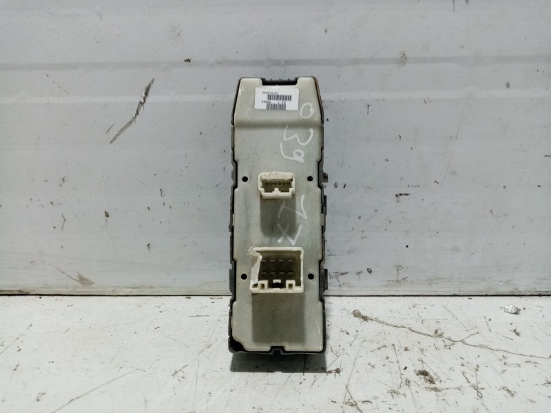 Recambio de interruptor para jeep gr. cherokee (wh) 3.0 crd laredo referencia OEM IAM 04602781AA  