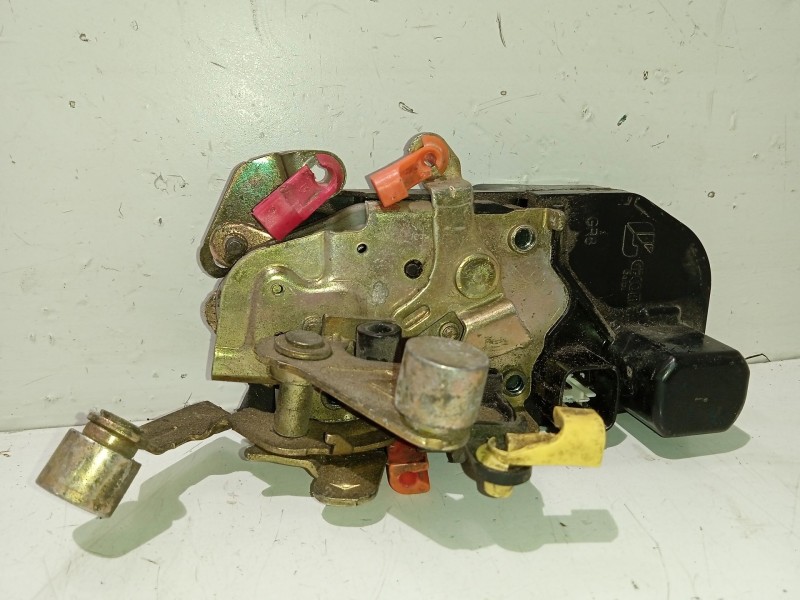 Recambio de cerradura puerta delantera derecha para chrysler voyager (rg) 2.4 cat referencia OEM IAM 4894522AA  