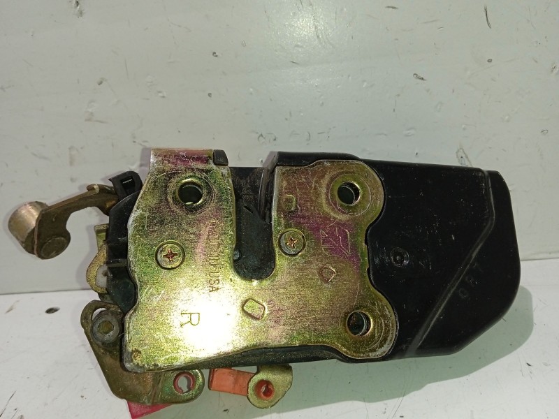 Recambio de cerradura puerta delantera derecha para chrysler voyager (rg) 2.4 cat referencia OEM IAM 4894522AA  