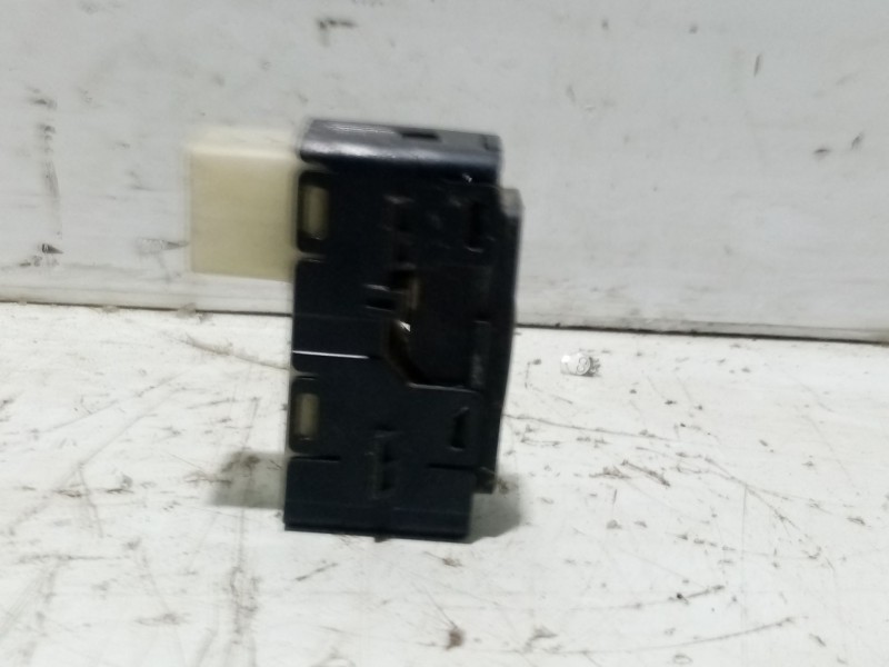 Recambio de interruptor para jeep gr. cherokee (wh) 3.0 crd laredo referencia OEM IAM 04602933AA  