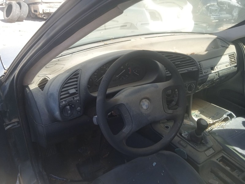 bmw serie 3 berlina (e36) del año 1992