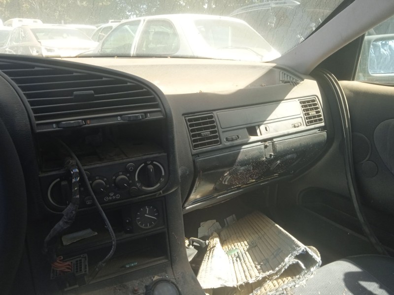 bmw serie 3 berlina (e36) del año 1992