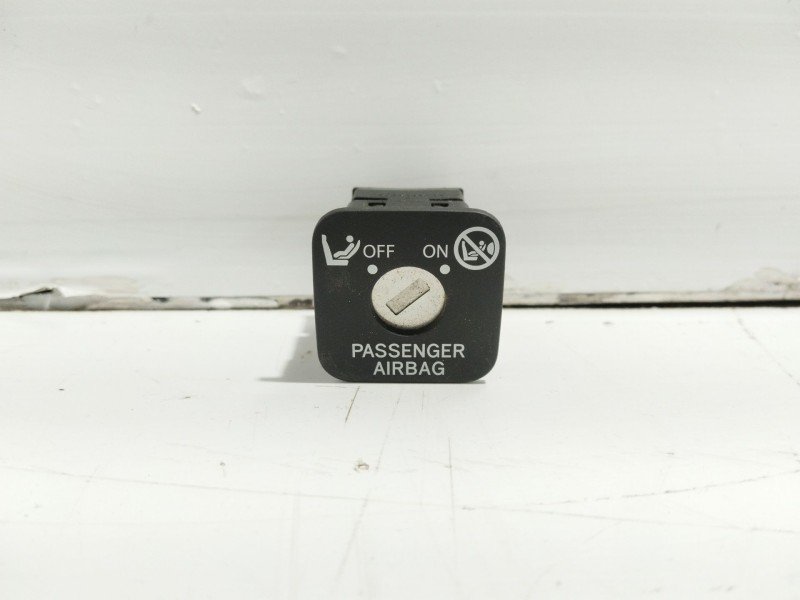 Recambio de juego bombines para lexus is ii (_e2_) 250 (gse20) referencia OEM IAM 6900553281 6905630250 6905553040