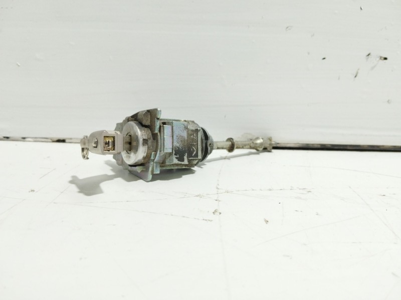 Recambio de juego bombines para lexus is ii (_e2_) 250 (gse20) referencia OEM IAM 6900553281 6905630250 6905553040