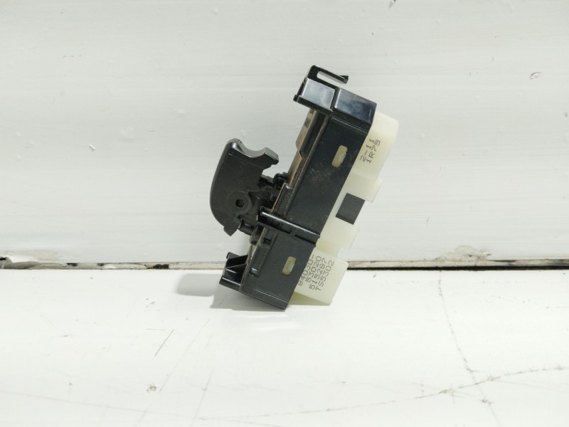 Recambio de mando elevalunas trasero derecho para lexus is ii (_e2_) 250 (gse20) referencia OEM IAM 8403053020 TS5302 515287