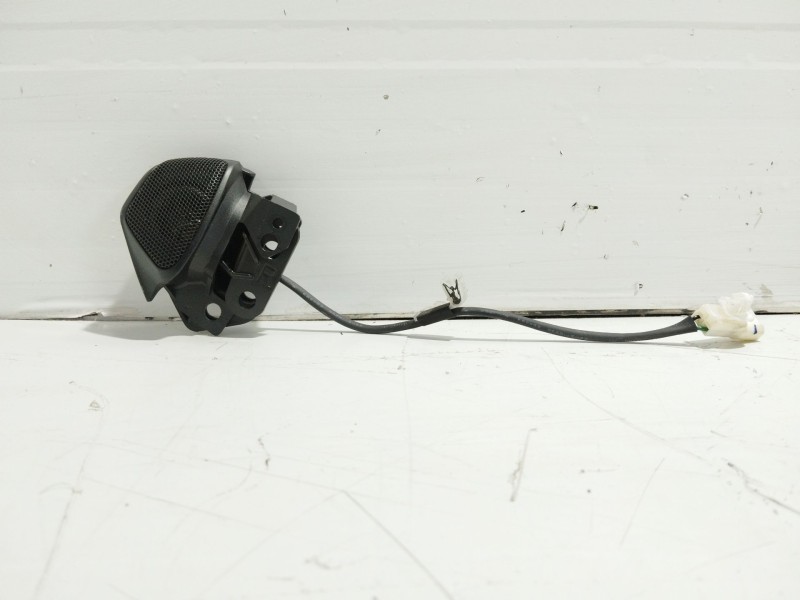 Recambio de altavoz para lexus is ii (_e2_) 250 (gse20) referencia OEM IAM 861600WD20 861600WD20 861600WD20