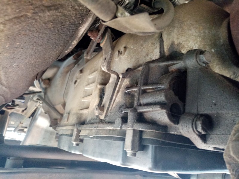 Recambio de caja cambios para ssangyong rodius i 2.7 xdi referencia OEM IAM R1402712001  