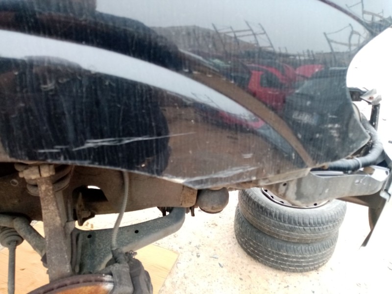 Recambio de aleta delantera derecha para ssangyong rodius i 2.7 xdi referencia OEM IAM 5182121000  