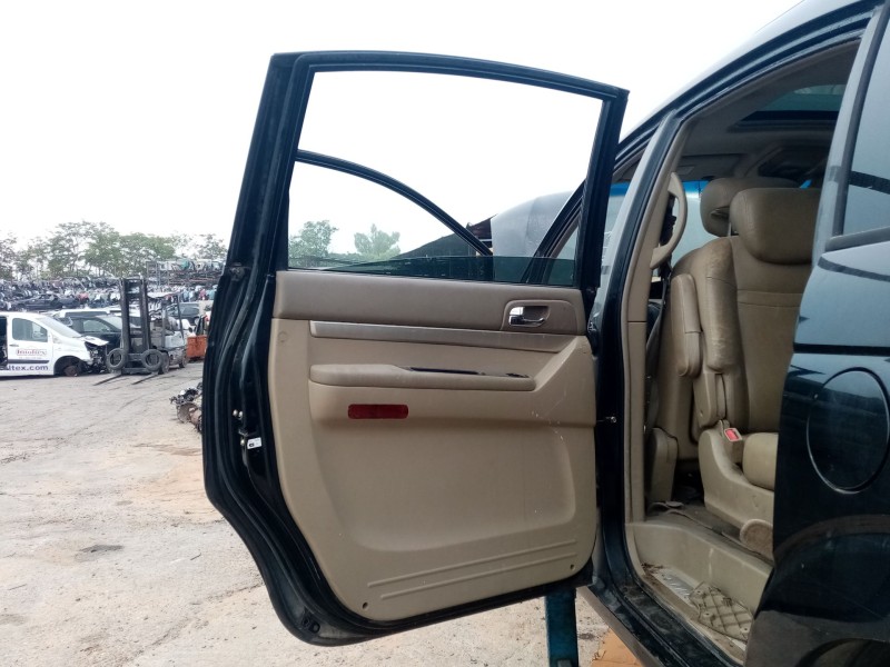 Recambio de puerta trasera izquierda para ssangyong rodius i 2.7 xdi referencia OEM IAM   