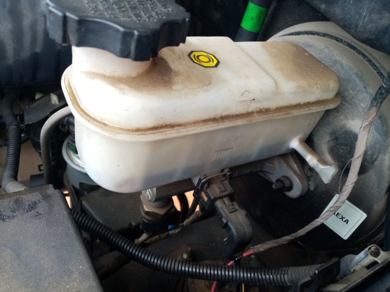 Recambio de bomba freno para ssangyong rodius i 2.7 xdi referencia OEM IAM BM1110983  