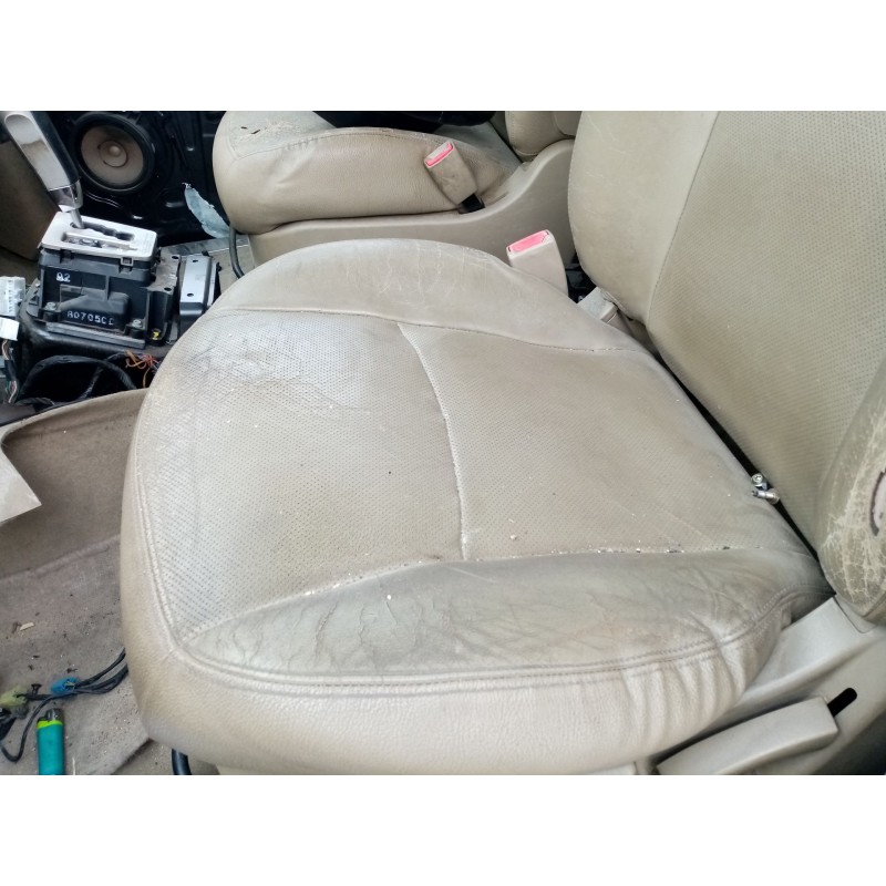 Recambio de asiento delantero izquierdo para ssangyong rodius i 2.7 xdi referencia OEM IAM 654814254  