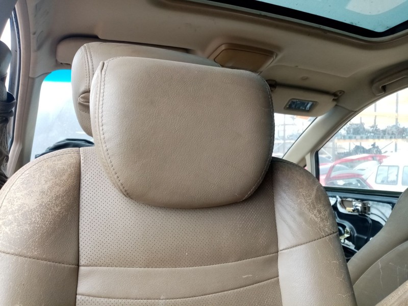 Recambio de asientos trasero izquierdo para ssangyong rodius i 2.7 xdi referencia OEM IAM   