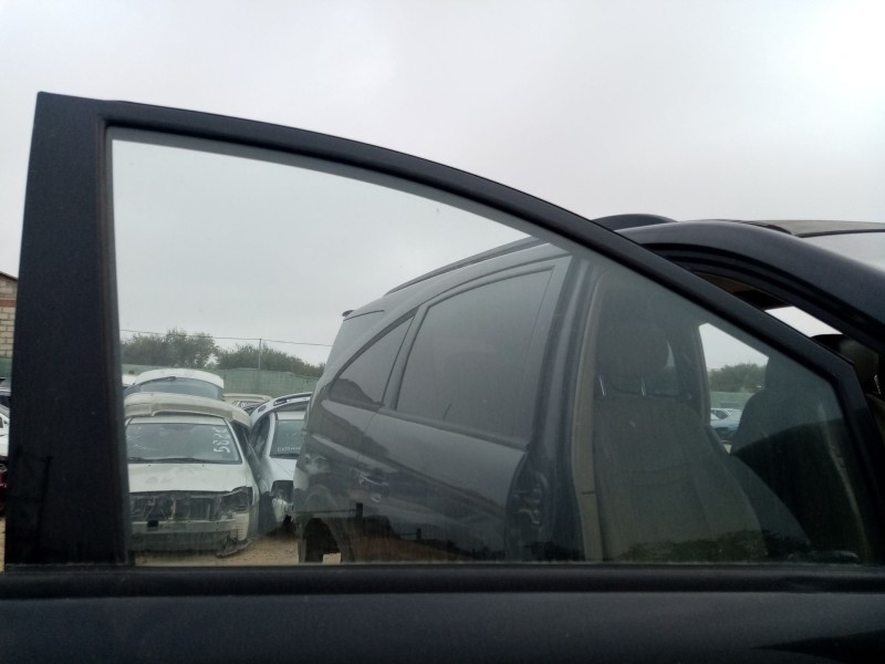 Recambio de luna delantera derecha para ssangyong rodius i 2.7 xdi referencia OEM IAM 43R00240  