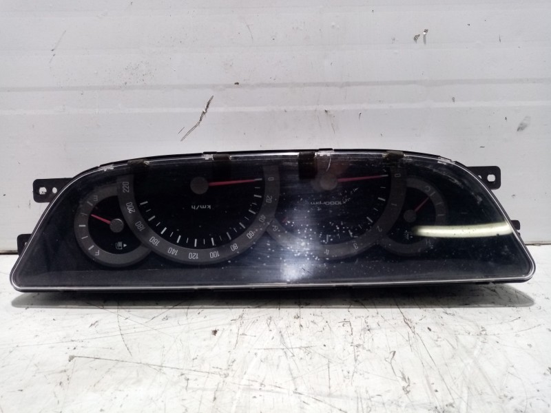 Recambio de cuadro instrumentos para ssangyong rodius i 2.7 xdi referencia OEM IAM 8020021402  