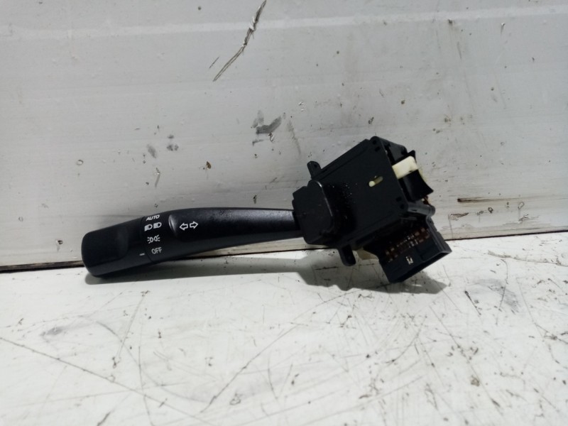 Recambio de mando intermitentes para ssangyong rodius i 2.7 xdi referencia OEM IAM 4813AA  