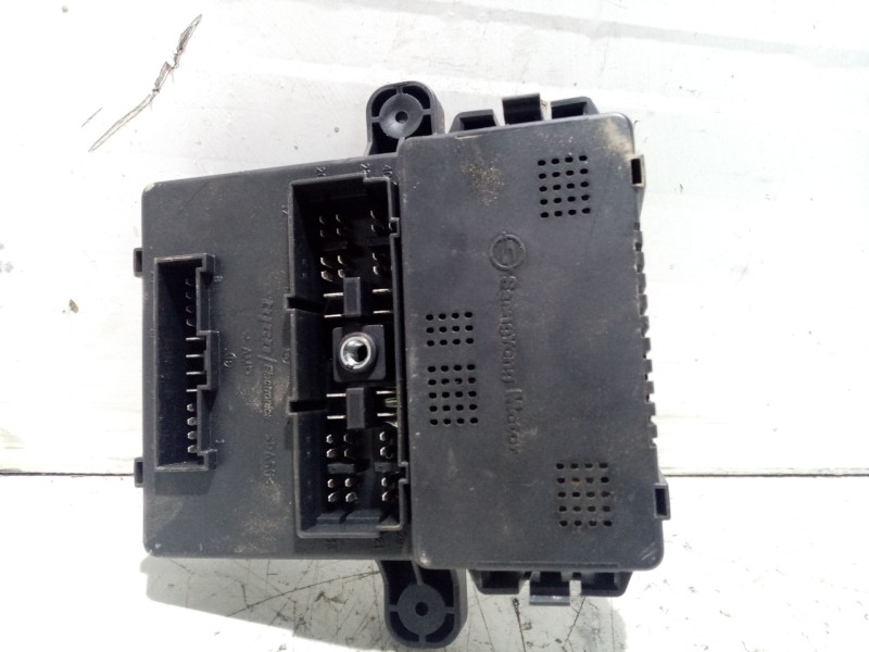 Recambio de modulo electronico para ssangyong rodius i 2.7 xdi referencia OEM IAM 8232021030  