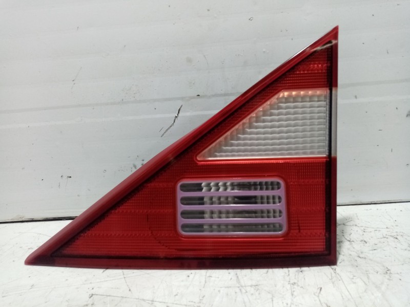 Recambio de piloto trasero derecho interior para ssangyong rodius i 2.7 xdi referencia OEM IAM   