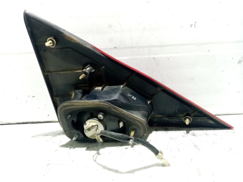 Recambio de piloto trasero derecho interior para ssangyong rodius i 2.7 xdi referencia OEM IAM   