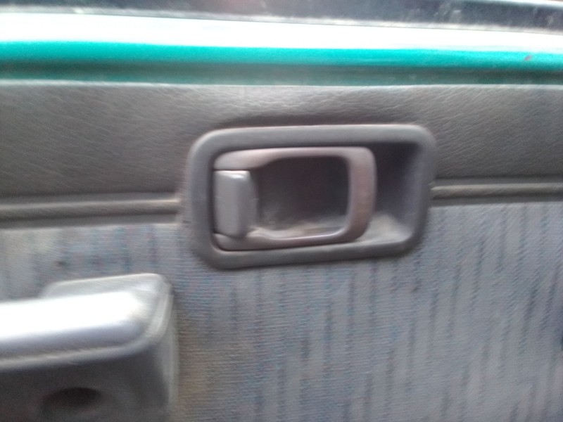 Recambio de maneta interior delantera izquierda para nissan vanette cargo referencia OEM IAM 806719C001  