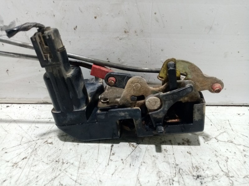 Recambio de cerradura puerta trasera izquierda para jeep cherokee (j) referencia OEM IAM 55074807  