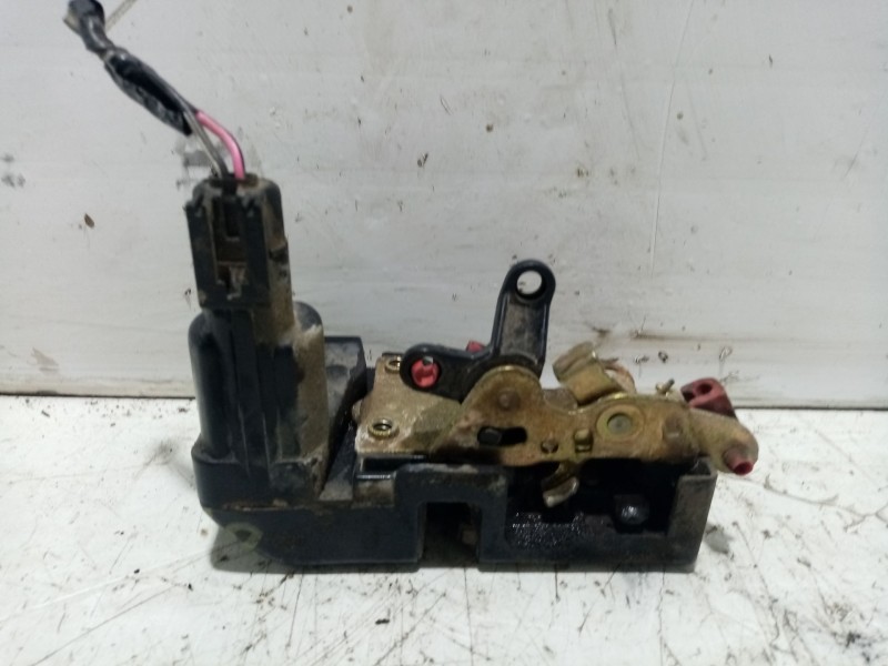 Recambio de cerradura puerta delantera derecha para jeep cherokee (j) referencia OEM IAM 4773636  