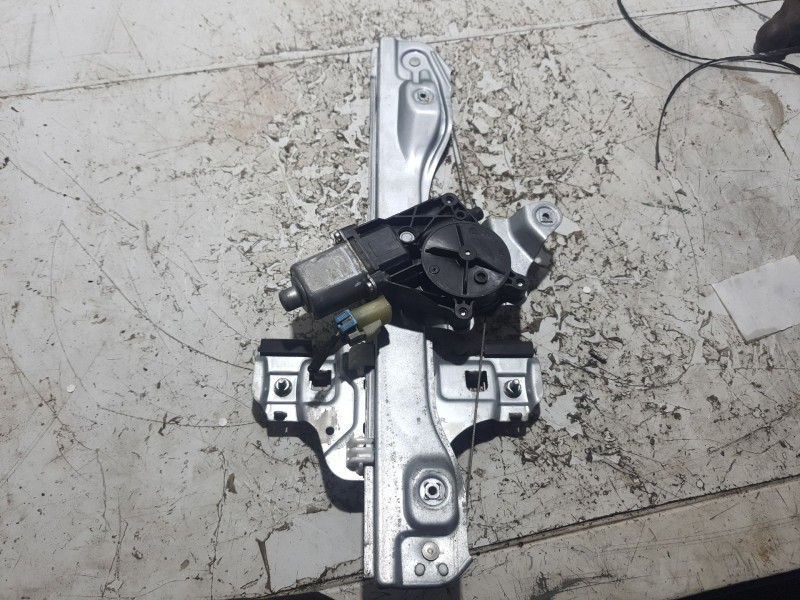 Recambio de elevalunas trasero izquierdo para chevrolet aveo berlina hatchback 1.2 cat referencia OEM IAM 96964419  
