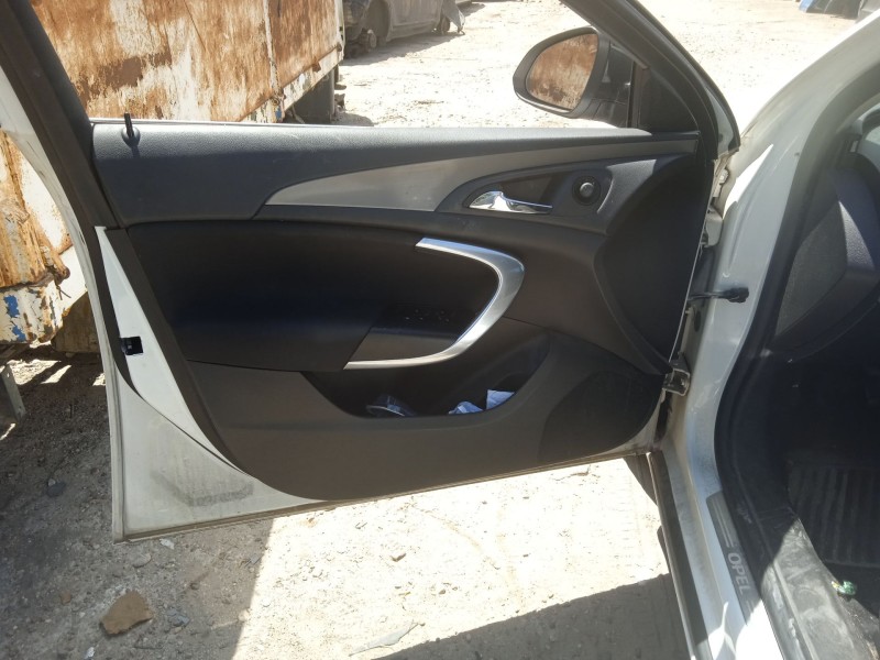 opel insignia a (g09) del año 2011