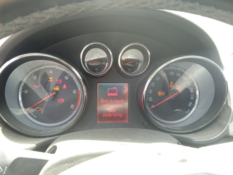 opel insignia a (g09) del año 2011