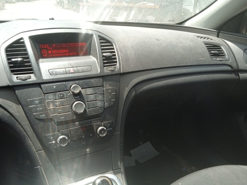 opel insignia a (g09) del año 2011