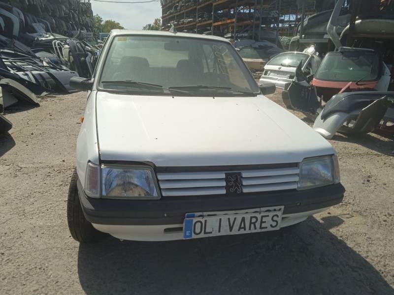peugeot 205 furgoneta/hatchback del año 1997